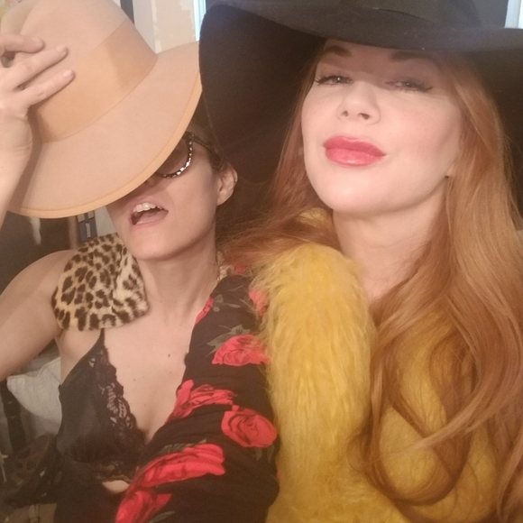 Dust & Glitter - Picture 2 of 5